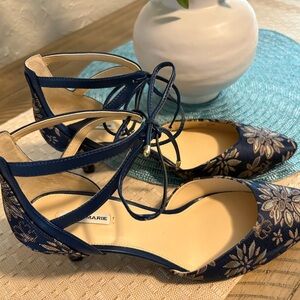 Alex Marie Women’s Blue Floral Lace-Up Ankle Straps Size 9 1/2